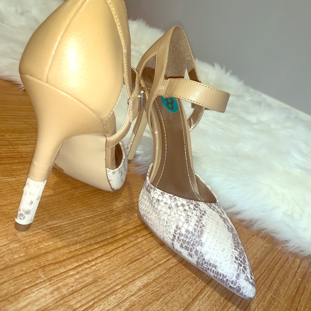 BCBG Nude Snakeskin heels